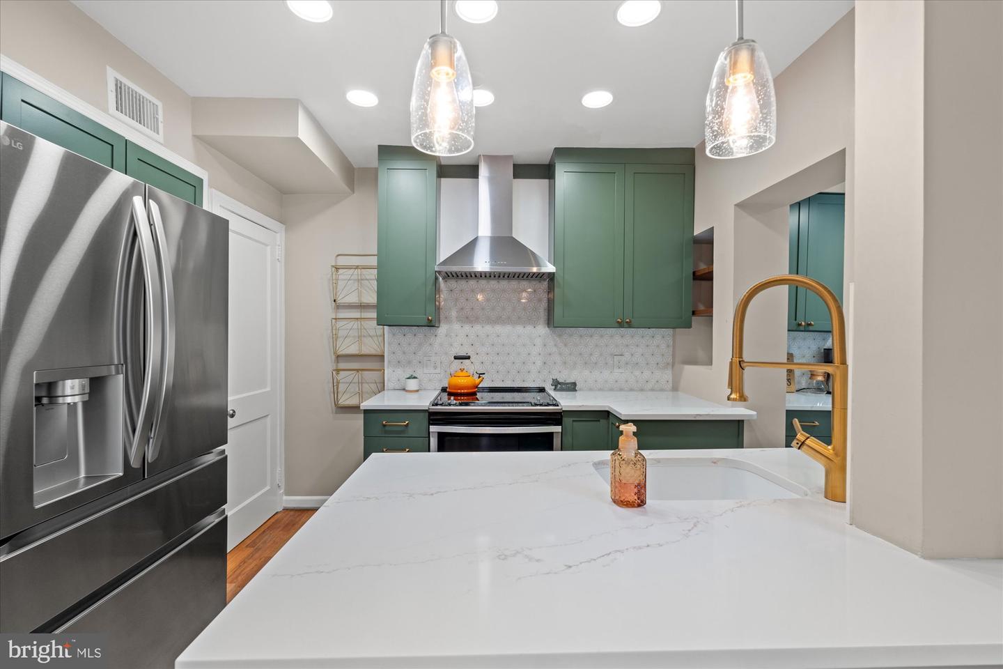 7 E MAPLE ST, ALEXANDRIA, Virginia 22301, 2 Bedrooms Bedrooms, ,2 BathroomsBathrooms,Residential,For sale,7 E MAPLE ST,VAAX2053426 MLS # VAAX2053426 7 E MAPLE ST, ALEXANDRIA, Virginia 22301, 2 Bedrooms Bedrooms, ,2 BathroomsBathrooms,Residential,For sale,7 E MAPLE ST,VAAX2053426 MLS # VAAX2053426