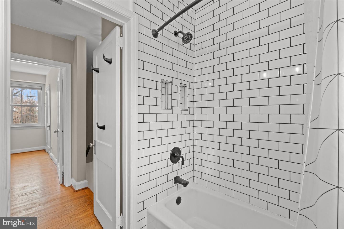 7 E MAPLE ST, ALEXANDRIA, Virginia 22301, 2 Bedrooms Bedrooms, ,2 BathroomsBathrooms,Residential,For sale,7 E MAPLE ST,VAAX2053426 MLS # VAAX2053426 7 E MAPLE ST, ALEXANDRIA, Virginia 22301, 2 Bedrooms Bedrooms, ,2 BathroomsBathrooms,Residential,For sale,7 E MAPLE ST,VAAX2053426 MLS # VAAX2053426