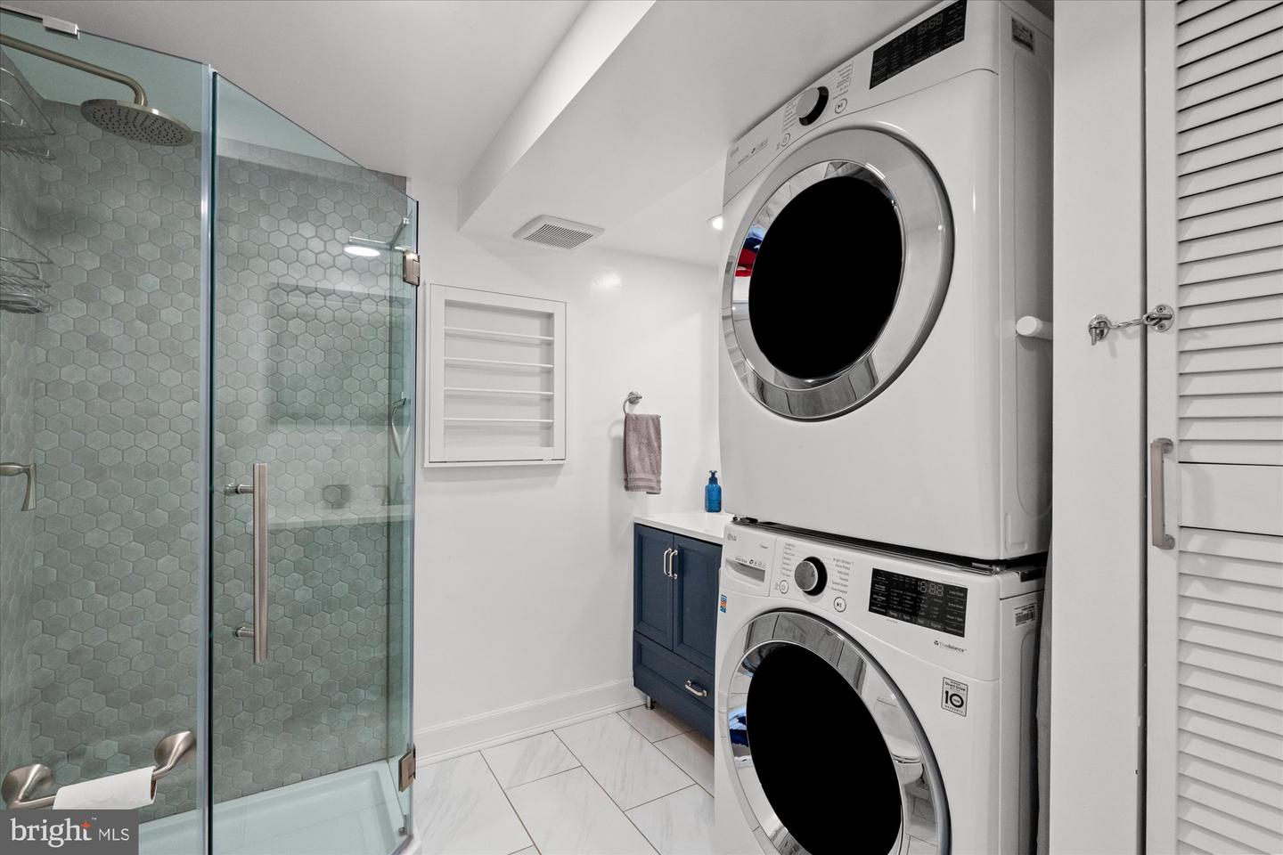 7 E MAPLE ST, ALEXANDRIA, Virginia 22301, 2 Bedrooms Bedrooms, ,2 BathroomsBathrooms,Residential,For sale,7 E MAPLE ST,VAAX2053426 MLS # VAAX2053426 7 E MAPLE ST, ALEXANDRIA, Virginia 22301, 2 Bedrooms Bedrooms, ,2 BathroomsBathrooms,Residential,For sale,7 E MAPLE ST,VAAX2053426 MLS # VAAX2053426