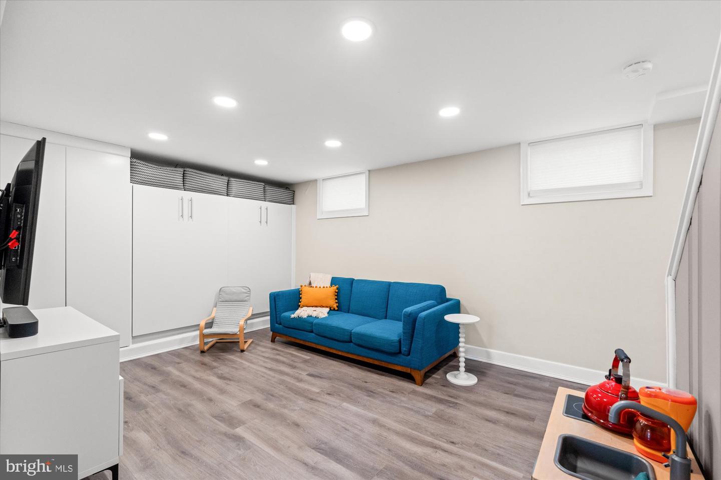 7 E MAPLE ST, ALEXANDRIA, Virginia 22301, 2 Bedrooms Bedrooms, ,2 BathroomsBathrooms,Residential,For sale,7 E MAPLE ST,VAAX2053426 MLS # VAAX2053426 7 E MAPLE ST, ALEXANDRIA, Virginia 22301, 2 Bedrooms Bedrooms, ,2 BathroomsBathrooms,Residential,For sale,7 E MAPLE ST,VAAX2053426 MLS # VAAX2053426