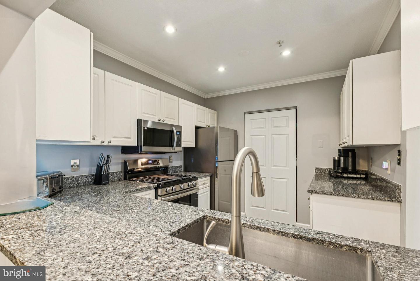 20311 BEECHWOOD TER #103, ASHBURN, Virginia 20147, 2 Bedrooms Bedrooms, ,2 BathroomsBathrooms,Residential,For sale,20311 BEECHWOOD TER #103,VALO2114412 MLS # VALO2114412 20311 BEECHWOOD TER #103, ASHBURN, Virginia 20147, 2 Bedrooms Bedrooms, ,2 BathroomsBathrooms,Residential,For sale,20311 BEECHWOOD TER #103,VALO2114412 MLS # VALO2114412