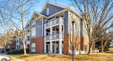 20311 BEECHWOOD TER #103, ASHBURN, Virginia 20147, 2 Bedrooms Bedrooms, ,2 BathroomsBathrooms,Residential,For sale,20311 BEECHWOOD TER #103,VALO2114412 MLS # VALO2114412