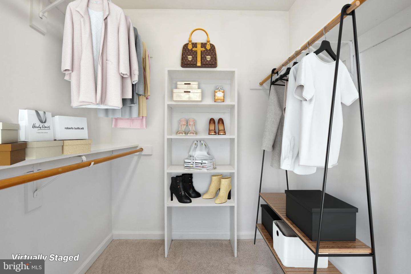 207 GRAFTON WAY NE, LEESBURG, Virginia 20176, 4 Bedrooms Bedrooms, 14 Rooms Rooms,2 BathroomsBathrooms,Residential,For sale,207 GRAFTON WAY NE,VALO2114414 MLS # VALO2114414