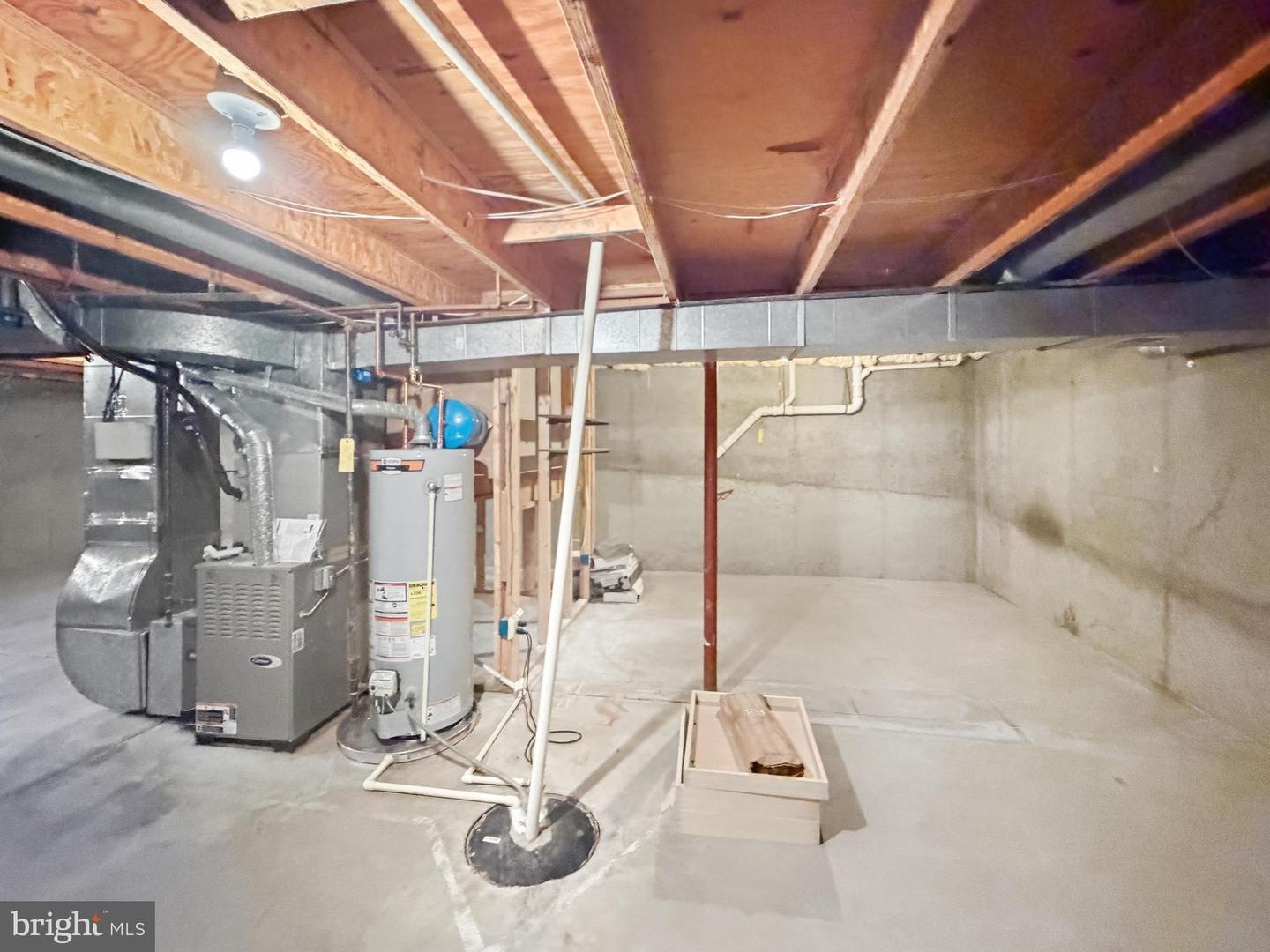 207 GRAFTON WAY NE, LEESBURG, Virginia 20176, 4 Bedrooms Bedrooms, 14 Rooms Rooms,2 BathroomsBathrooms,Residential,For sale,207 GRAFTON WAY NE,VALO2114414 MLS # VALO2114414