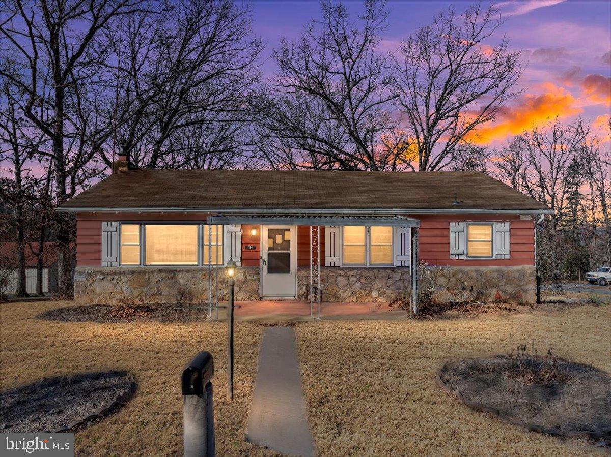 16 SUNDANCE RETREAT LN, NEW MARKET, Virginia 22844, 3 Bedrooms Bedrooms, 5 Rooms Rooms,2 BathroomsBathrooms,Residential,For sale,16 SUNDANCE RETREAT LN,VASH2013436 MLS # VASH2013436