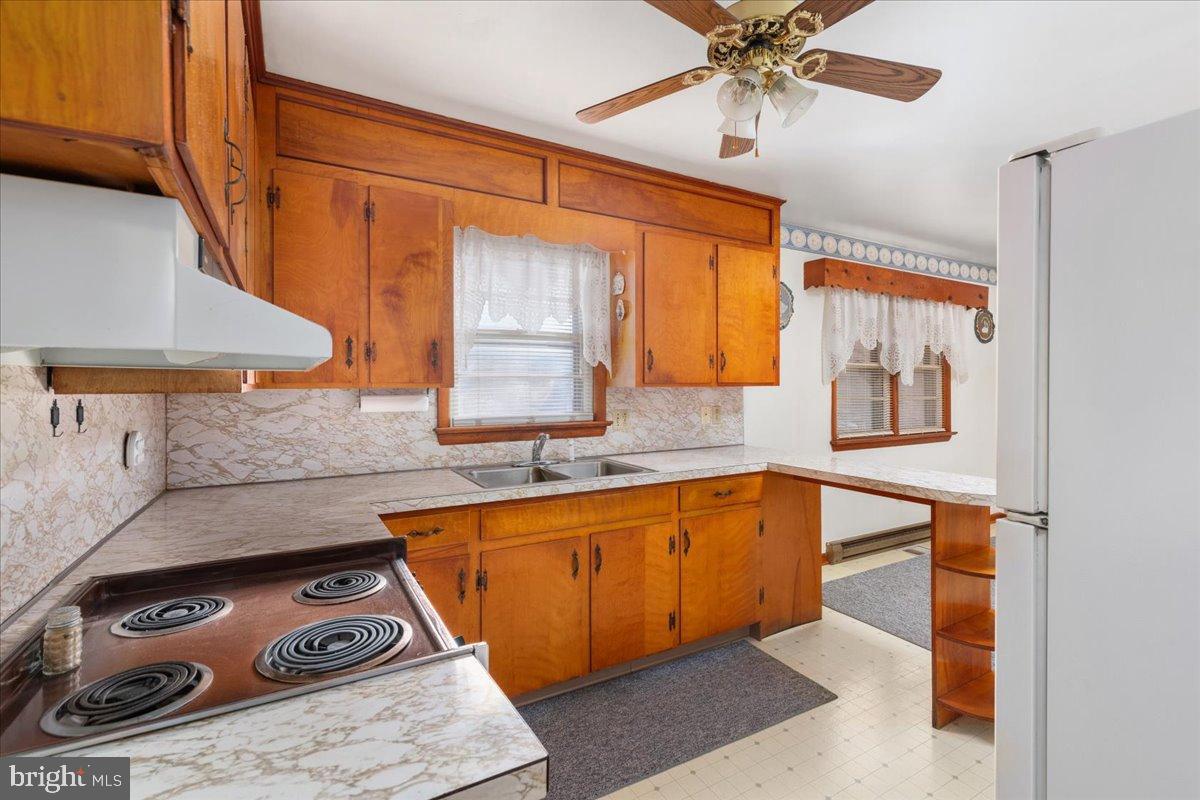 16 SUNDANCE RETREAT LN, NEW MARKET, Virginia 22844, 3 Bedrooms Bedrooms, 5 Rooms Rooms,2 BathroomsBathrooms,Residential,For sale,16 SUNDANCE RETREAT LN,VASH2013436 MLS # VASH2013436