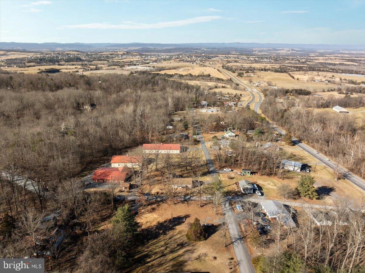 16 SUNDANCE RETREAT LN, NEW MARKET, Virginia 22844, 3 Bedrooms Bedrooms, 5 Rooms Rooms,2 BathroomsBathrooms,Residential,For sale,16 SUNDANCE RETREAT LN,VASH2013436 MLS # VASH2013436