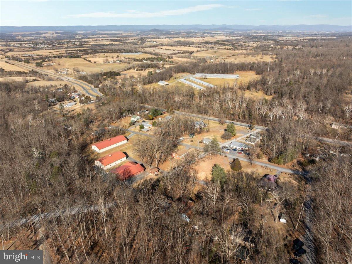 16 SUNDANCE RETREAT LN, NEW MARKET, Virginia 22844, 3 Bedrooms Bedrooms, 5 Rooms Rooms,2 BathroomsBathrooms,Residential,For sale,16 SUNDANCE RETREAT LN,VASH2013436 MLS # VASH2013436