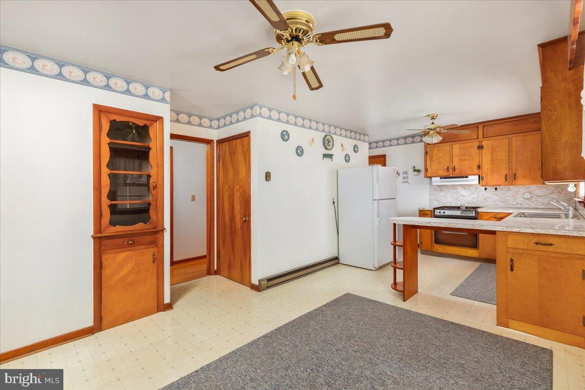 16 SUNDANCE RETREAT LN, NEW MARKET, Virginia 22844, 3 Bedrooms Bedrooms, 5 Rooms Rooms,2 BathroomsBathrooms,Residential,For sale,16 SUNDANCE RETREAT LN,VASH2013436 MLS # VASH2013436