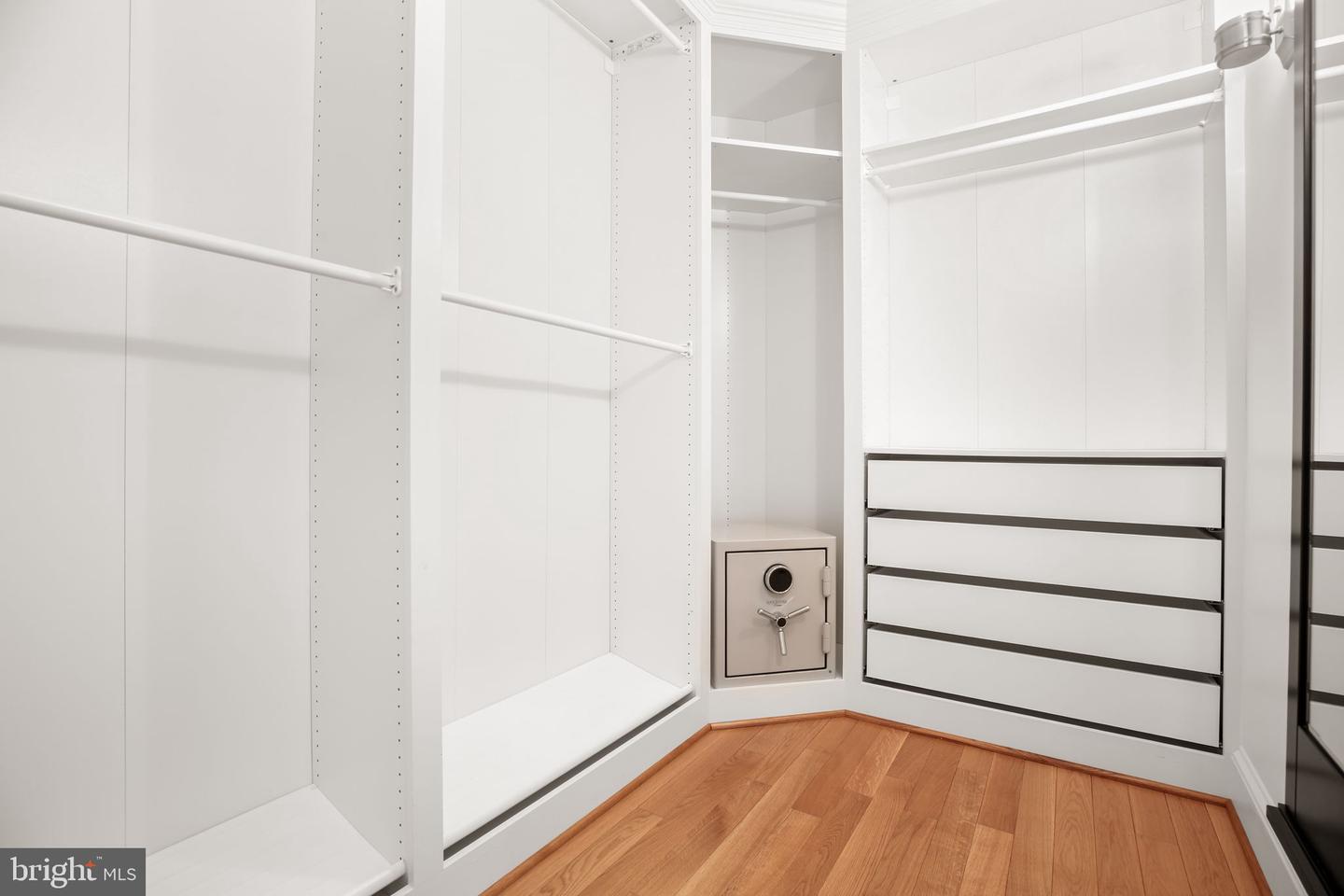 5909 N CRANSTON LN, FREDERICKSBURG, Virginia 22407, 4 Bedrooms Bedrooms, ,3 BathroomsBathrooms,Residential,For sale,5909 N CRANSTON LN,VASP2038790 MLS # VASP2038790