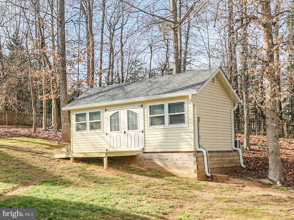 5909 N CRANSTON LN, FREDERICKSBURG, Virginia 22407, 4 Bedrooms Bedrooms, ,3 BathroomsBathrooms,Residential,For sale,5909 N CRANSTON LN,VASP2038790 MLS # VASP2038790