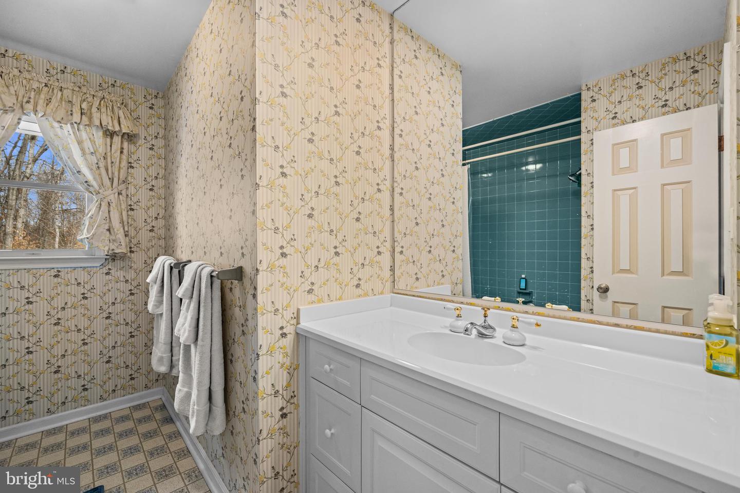 9614 HEATHER GREEN DR, MANASSAS, Virginia 20112, 4 Bedrooms Bedrooms, ,3 BathroomsBathrooms,Residential,For sale,9614 HEATHER GREEN DR,VAPW2111040 MLS # VAPW2111040 9614 HEATHER GREEN DR, MANASSAS, Virginia 20112, 4 Bedrooms Bedrooms, ,3 BathroomsBathrooms,Residential,For sale,9614 HEATHER GREEN DR,VAPW2111040 MLS # VAPW2111040