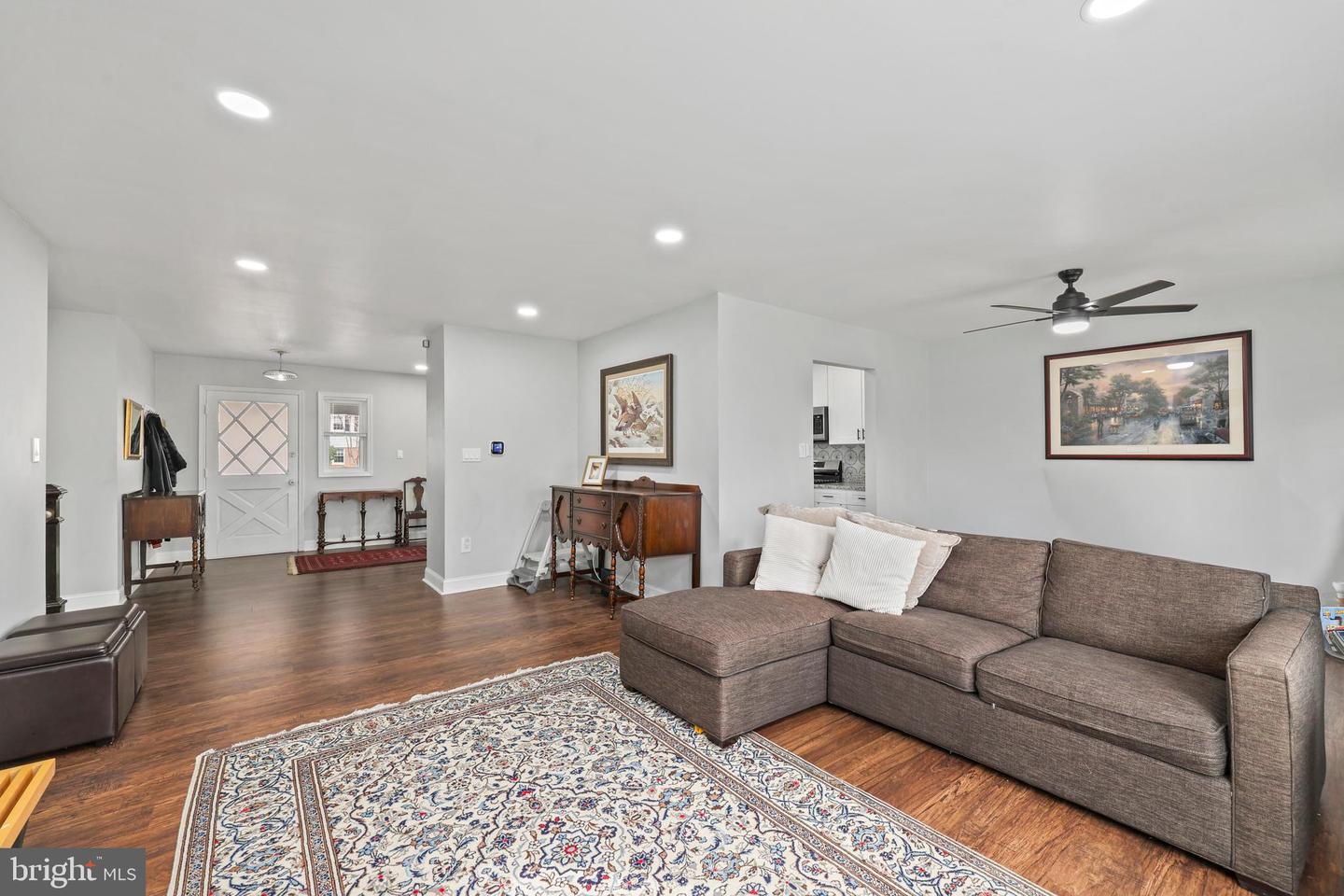 12006 PARK SHORE CT, WOODBRIDGE, Virginia 22192, 4 Bedrooms Bedrooms, 11 Rooms Rooms,3 BathroomsBathrooms,Residential,For sale,12006 PARK SHORE CT,VAPW2111046 MLS # VAPW2111046