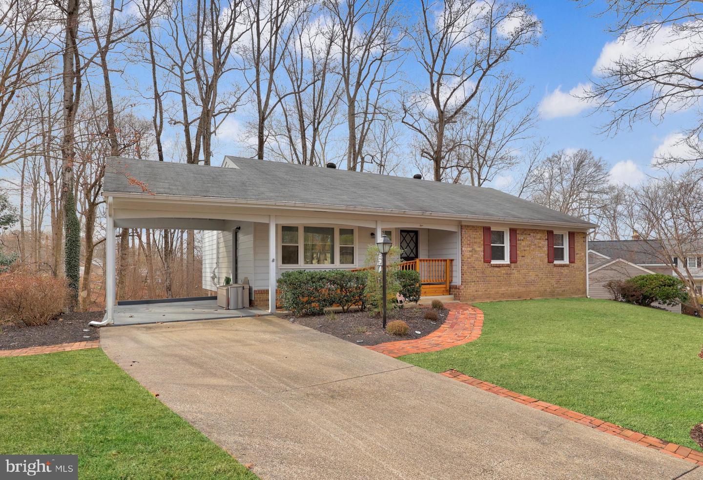 12006 PARK SHORE CT, WOODBRIDGE, Virginia 22192, 4 Bedrooms Bedrooms, 11 Rooms Rooms,3 BathroomsBathrooms,Residential,For sale,12006 PARK SHORE CT,VAPW2111046 MLS # VAPW2111046