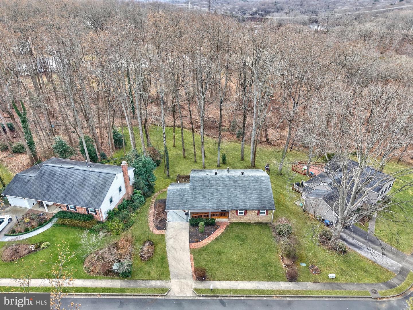 12006 PARK SHORE CT, WOODBRIDGE, Virginia 22192, 4 Bedrooms Bedrooms, 11 Rooms Rooms,3 BathroomsBathrooms,Residential,For sale,12006 PARK SHORE CT,VAPW2111046 MLS # VAPW2111046