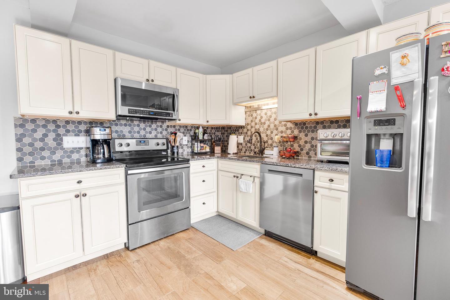 2216 CASTLE ROCK SQ #12C, RESTON, Virginia 20191, 3 Bedrooms Bedrooms, 5 Rooms Rooms,2 BathroomsBathrooms,Residential,For sale,2216 CASTLE ROCK SQ #12C,VAFX2287110 MLS # VAFX2287110