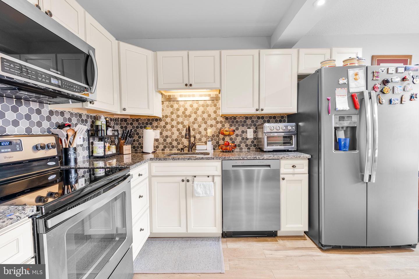 2216 CASTLE ROCK SQ #12C, RESTON, Virginia 20191, 3 Bedrooms Bedrooms, 5 Rooms Rooms,2 BathroomsBathrooms,Residential,For sale,2216 CASTLE ROCK SQ #12C,VAFX2287110 MLS # VAFX2287110
