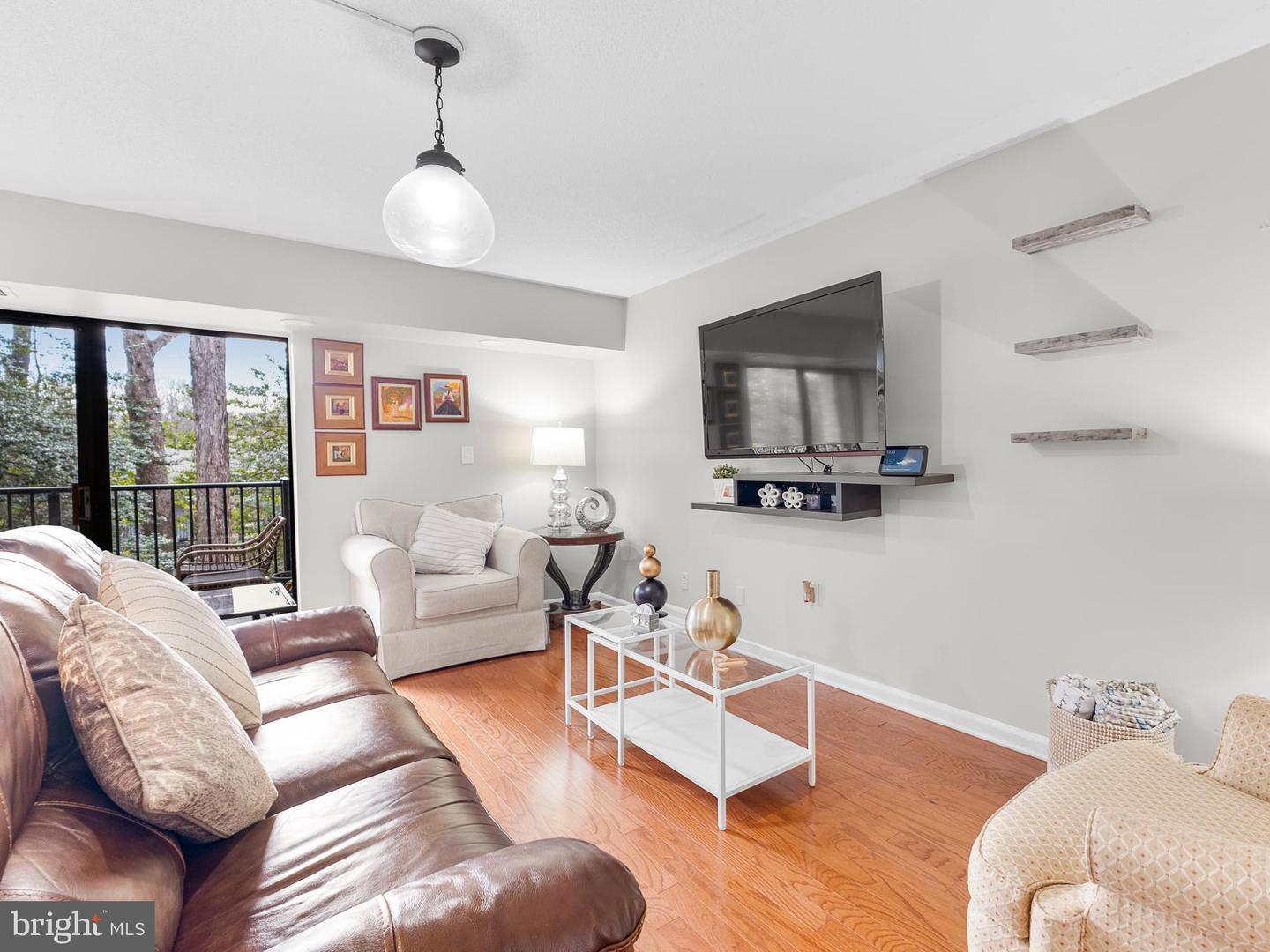 2216 CASTLE ROCK SQ #12C, RESTON, Virginia 20191, 3 Bedrooms Bedrooms, 5 Rooms Rooms,2 BathroomsBathrooms,Residential,For sale,2216 CASTLE ROCK SQ #12C,VAFX2287110 MLS # VAFX2287110