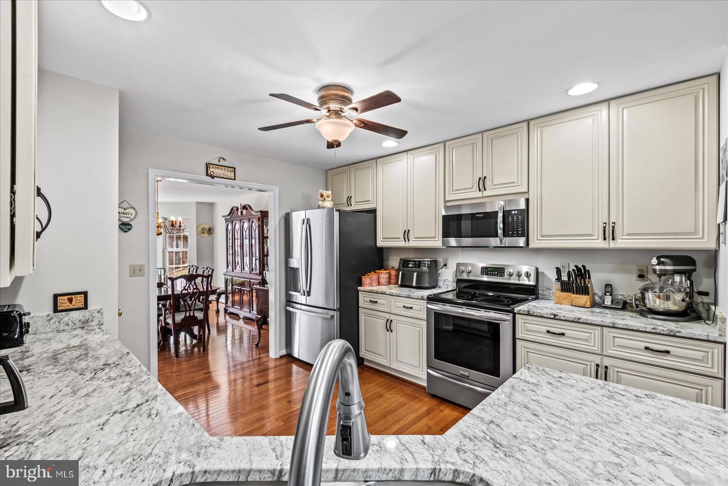 142 YORKTOWN BLVD, LOCUST GROVE, Virginia 22508, 3 Bedrooms Bedrooms, 7 Rooms Rooms,2 BathroomsBathrooms,Residential,For sale,142 YORKTOWN BLVD,VAOR2013172 MLS # VAOR2013172