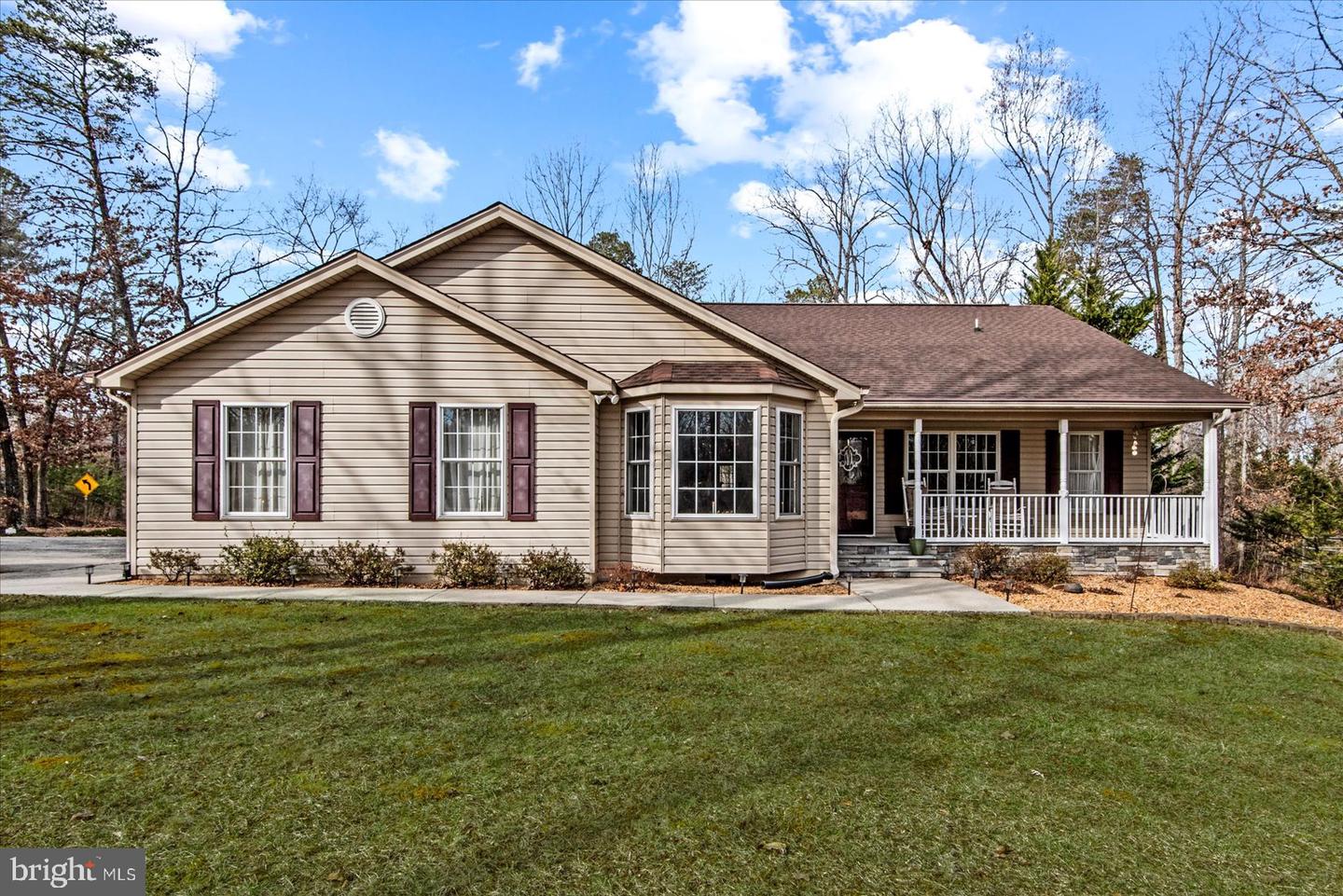 142 YORKTOWN BLVD, LOCUST GROVE, Virginia 22508, 3 Bedrooms Bedrooms, 7 Rooms Rooms,2 BathroomsBathrooms,Residential,For sale,142 YORKTOWN BLVD,VAOR2013172 MLS # VAOR2013172