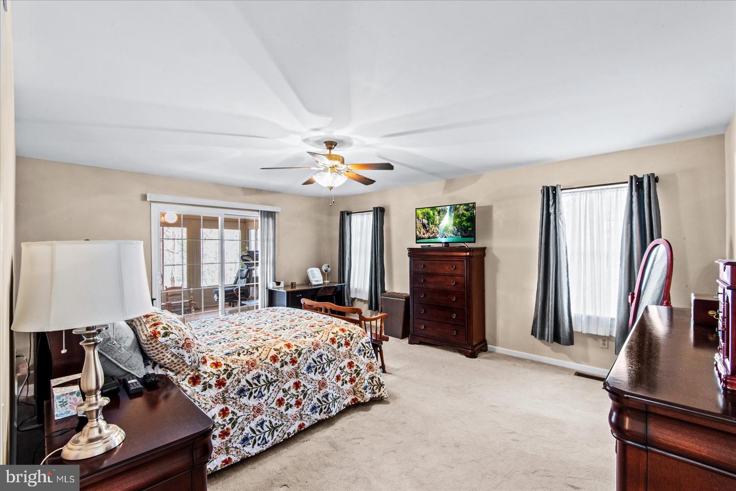 142 YORKTOWN BLVD, LOCUST GROVE, Virginia 22508, 3 Bedrooms Bedrooms, 7 Rooms Rooms,2 BathroomsBathrooms,Residential,For sale,142 YORKTOWN BLVD,VAOR2013172 MLS # VAOR2013172