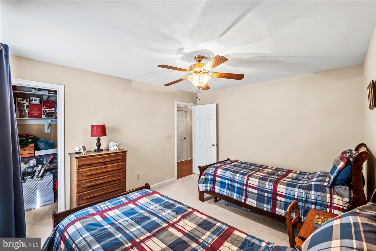 142 YORKTOWN BLVD, LOCUST GROVE, Virginia 22508, 3 Bedrooms Bedrooms, 7 Rooms Rooms,2 BathroomsBathrooms,Residential,For sale,142 YORKTOWN BLVD,VAOR2013172 MLS # VAOR2013172