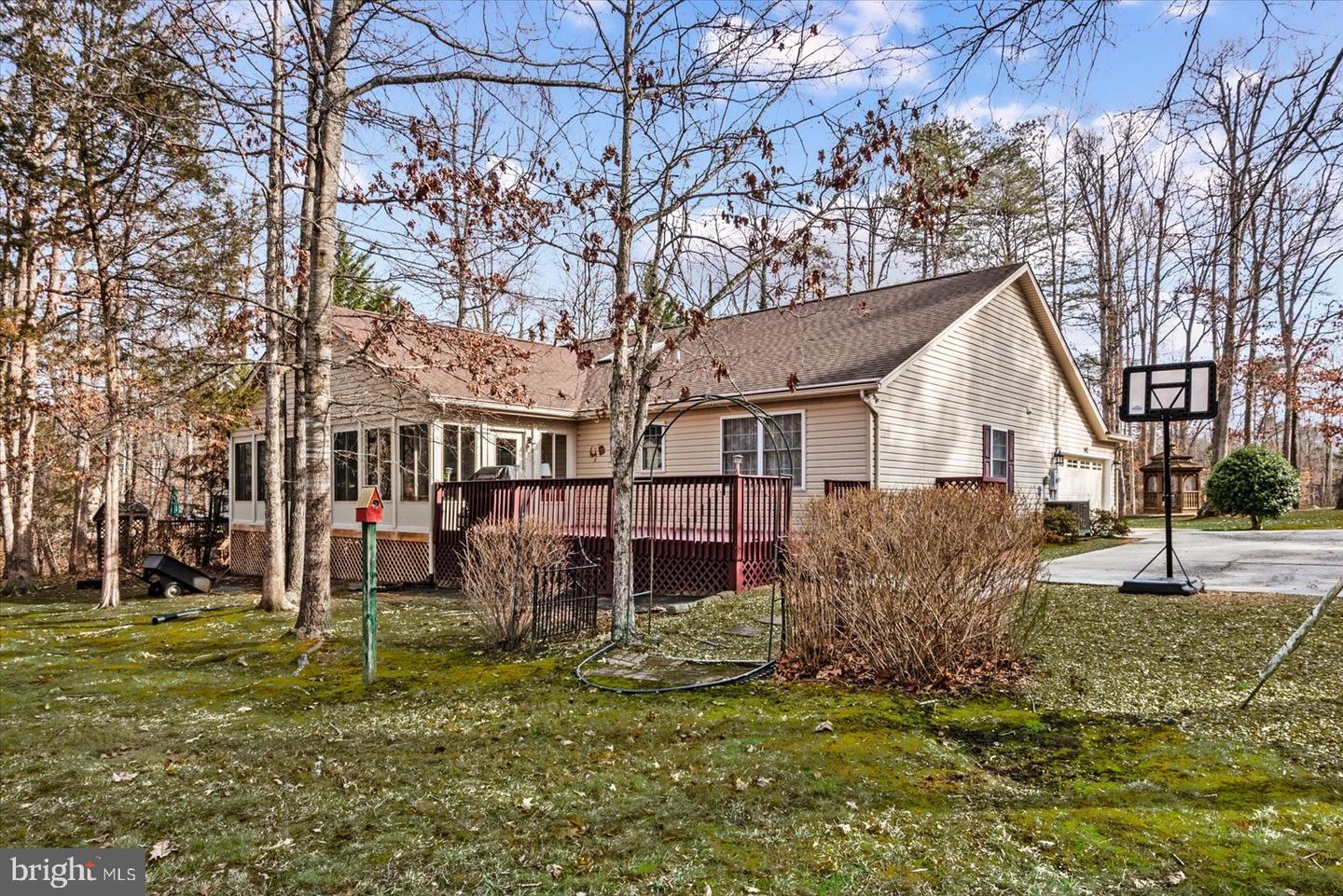 142 YORKTOWN BLVD, LOCUST GROVE, Virginia 22508, 3 Bedrooms Bedrooms, 7 Rooms Rooms,2 BathroomsBathrooms,Residential,For sale,142 YORKTOWN BLVD,VAOR2013172 MLS # VAOR2013172