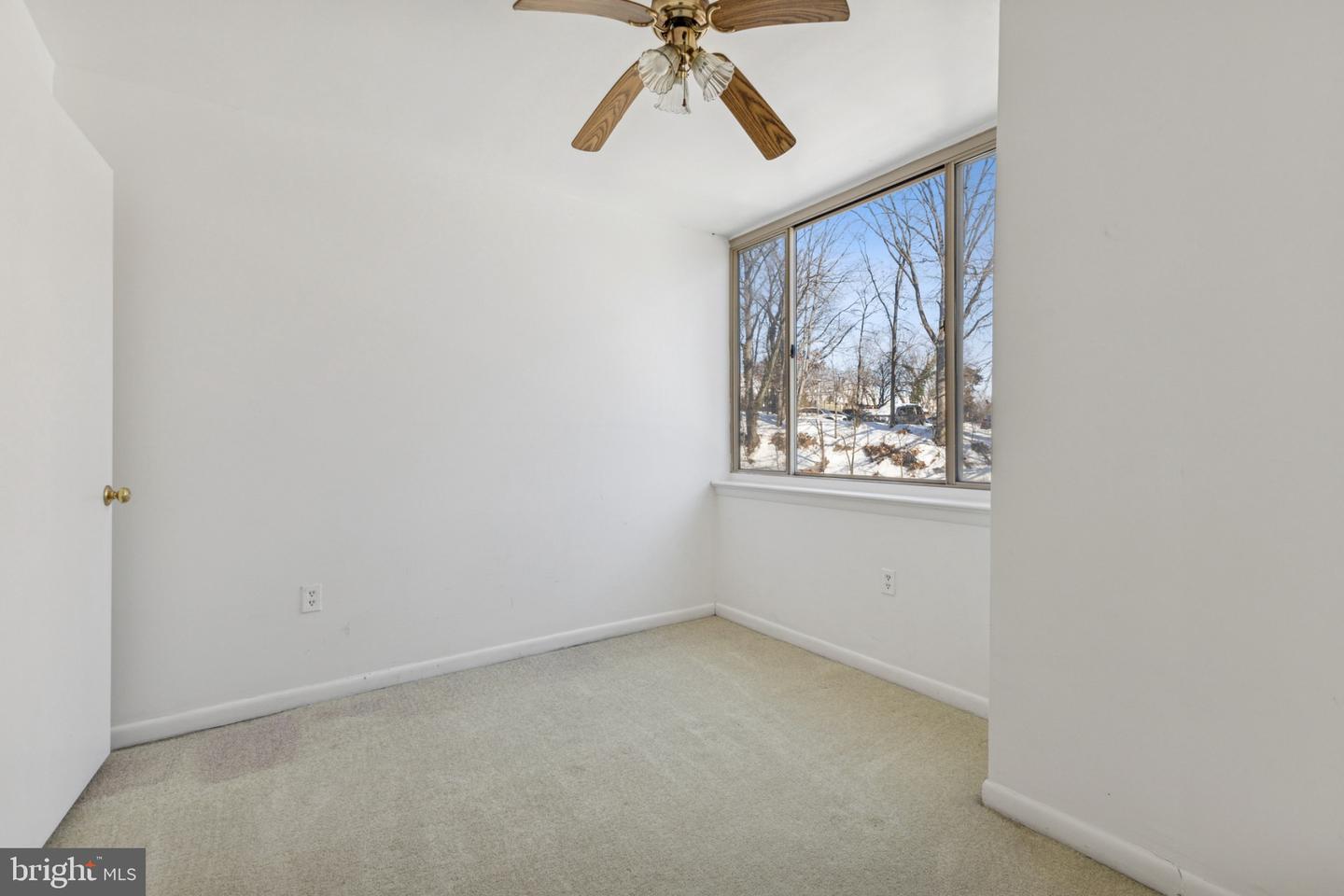 5565 COLUMBIA #412, ARLINGTON, Virginia 22204, 1 Bedroom Bedrooms, 2 Rooms Rooms,1 BathroomBathrooms,Residential,For sale,5565 COLUMBIA #412,VAAR2068012 MLS # VAAR2068012 5565 COLUMBIA #412, ARLINGTON, Virginia 22204, 1 Bedroom Bedrooms, 2 Rooms Rooms,1 BathroomBathrooms,Residential,For sale,5565 COLUMBIA #412,VAAR2068012 MLS # VAAR2068012