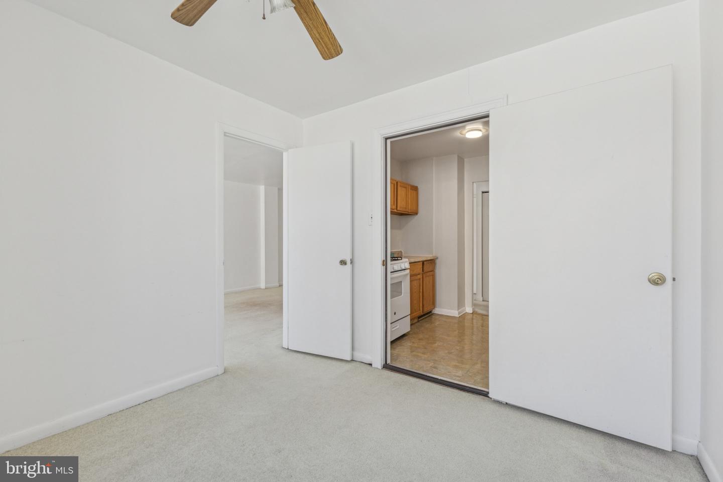 5565 COLUMBIA #412, ARLINGTON, Virginia 22204, 1 Bedroom Bedrooms, 2 Rooms Rooms,1 BathroomBathrooms,Residential,For sale,5565 COLUMBIA #412,VAAR2068012 MLS # VAAR2068012 5565 COLUMBIA #412, ARLINGTON, Virginia 22204, 1 Bedroom Bedrooms, 2 Rooms Rooms,1 BathroomBathrooms,Residential,For sale,5565 COLUMBIA #412,VAAR2068012 MLS # VAAR2068012