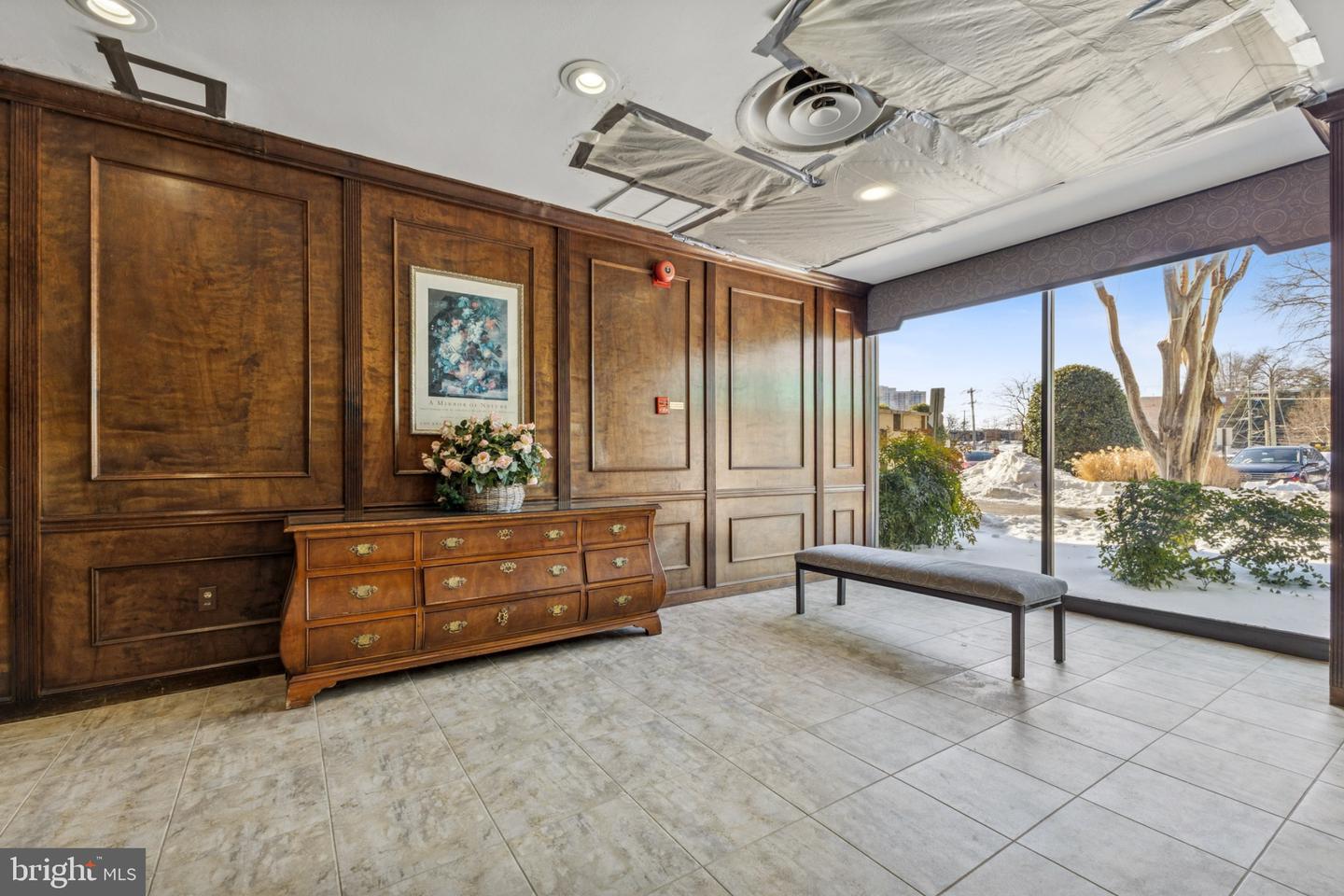 5565 COLUMBIA #412, ARLINGTON, Virginia 22204, 1 Bedroom Bedrooms, 2 Rooms Rooms,1 BathroomBathrooms,Residential,For sale,5565 COLUMBIA #412,VAAR2068012 MLS # VAAR2068012 5565 COLUMBIA #412, ARLINGTON, Virginia 22204, 1 Bedroom Bedrooms, 2 Rooms Rooms,1 BathroomBathrooms,Residential,For sale,5565 COLUMBIA #412,VAAR2068012 MLS # VAAR2068012