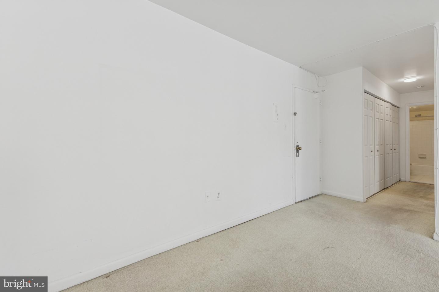 5565 COLUMBIA #412, ARLINGTON, Virginia 22204, 1 Bedroom Bedrooms, 2 Rooms Rooms,1 BathroomBathrooms,Residential,For sale,5565 COLUMBIA #412,VAAR2068012 MLS # VAAR2068012 5565 COLUMBIA #412, ARLINGTON, Virginia 22204, 1 Bedroom Bedrooms, 2 Rooms Rooms,1 BathroomBathrooms,Residential,For sale,5565 COLUMBIA #412,VAAR2068012 MLS # VAAR2068012