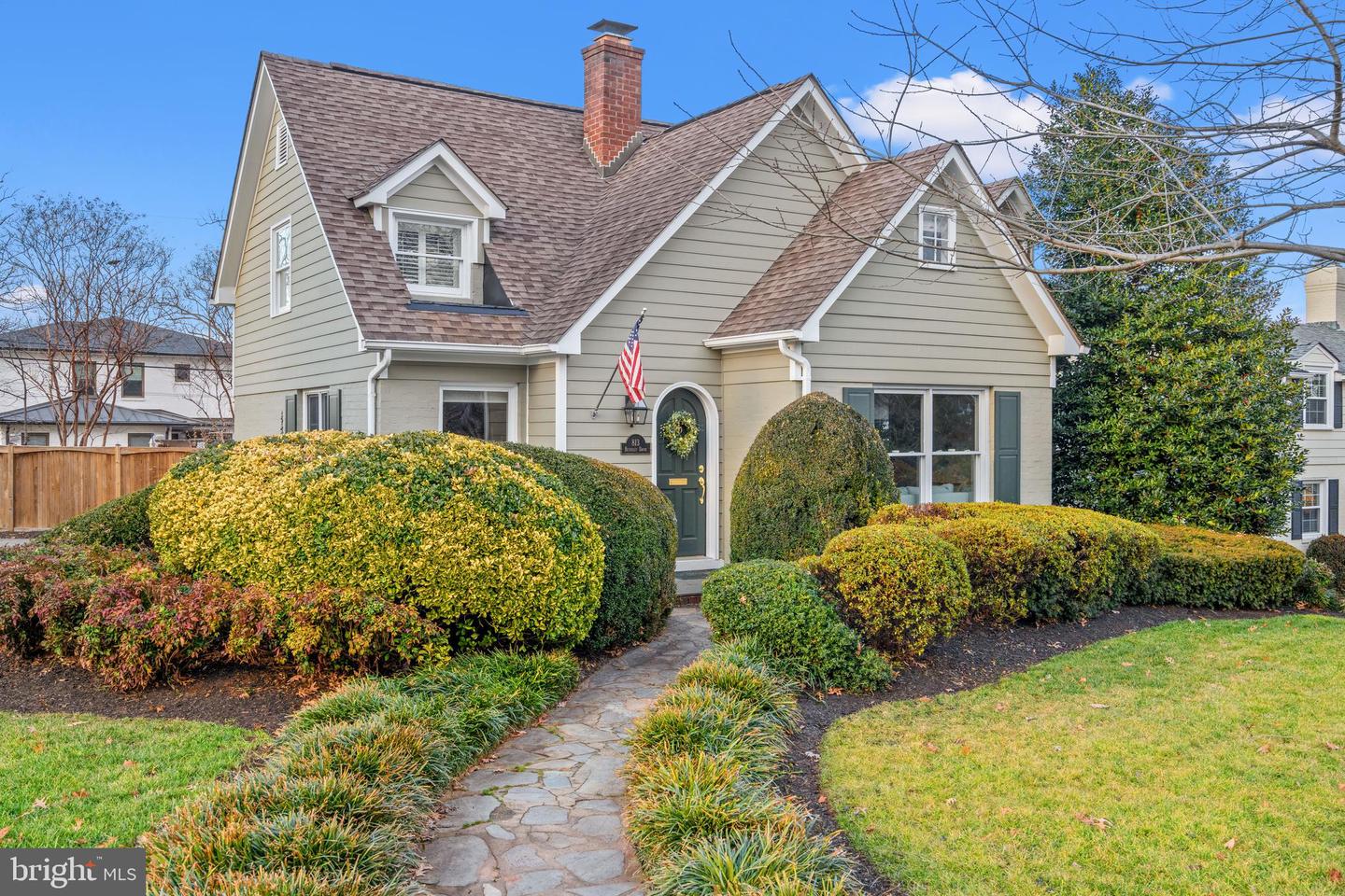 813 BEVERLEY DR, ALEXANDRIA, Virginia 22302, 5 Bedrooms Bedrooms, ,4 BathroomsBathrooms,Residential,For sale,813 BEVERLEY DR,VAAX2053454 MLS # VAAX2053454 813 BEVERLEY DR, ALEXANDRIA, Virginia 22302, 5 Bedrooms Bedrooms, ,4 BathroomsBathrooms,Residential,For sale,813 BEVERLEY DR,VAAX2053454 MLS # VAAX2053454