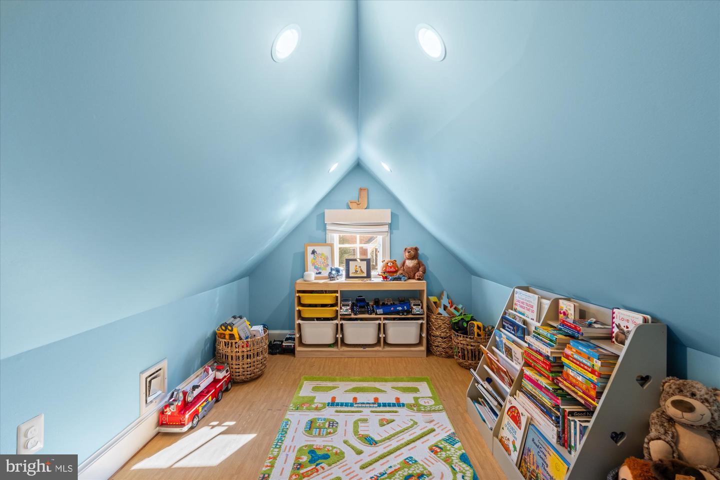 813 BEVERLEY DR, ALEXANDRIA, Virginia 22302, 5 Bedrooms Bedrooms, ,4 BathroomsBathrooms,Residential,For sale,813 BEVERLEY DR,VAAX2053454 MLS # VAAX2053454 813 BEVERLEY DR, ALEXANDRIA, Virginia 22302, 5 Bedrooms Bedrooms, ,4 BathroomsBathrooms,Residential,For sale,813 BEVERLEY DR,VAAX2053454 MLS # VAAX2053454