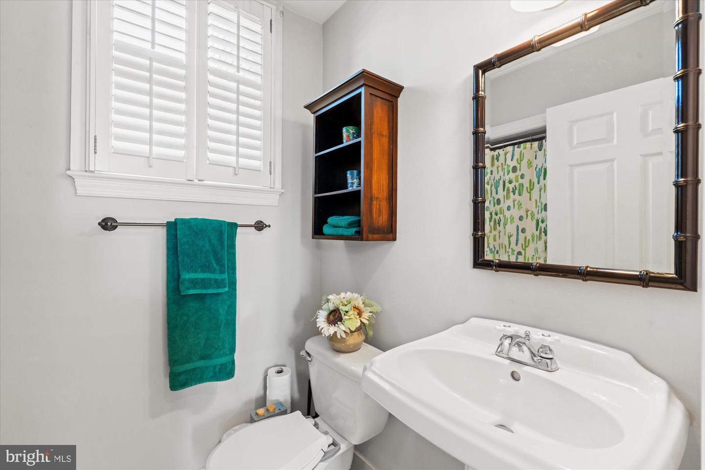 813 BEVERLEY DR, ALEXANDRIA, Virginia 22302, 5 Bedrooms Bedrooms, ,4 BathroomsBathrooms,Residential,For sale,813 BEVERLEY DR,VAAX2053454 MLS # VAAX2053454 813 BEVERLEY DR, ALEXANDRIA, Virginia 22302, 5 Bedrooms Bedrooms, ,4 BathroomsBathrooms,Residential,For sale,813 BEVERLEY DR,VAAX2053454 MLS # VAAX2053454