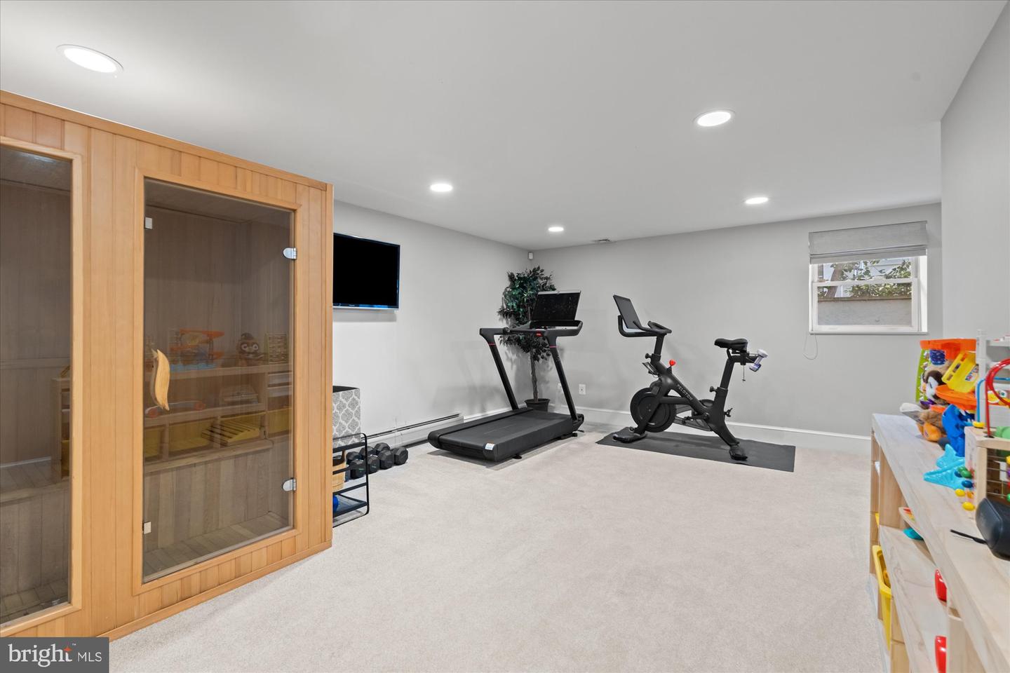 813 BEVERLEY DR, ALEXANDRIA, Virginia 22302, 5 Bedrooms Bedrooms, ,4 BathroomsBathrooms,Residential,For sale,813 BEVERLEY DR,VAAX2053454 MLS # VAAX2053454 813 BEVERLEY DR, ALEXANDRIA, Virginia 22302, 5 Bedrooms Bedrooms, ,4 BathroomsBathrooms,Residential,For sale,813 BEVERLEY DR,VAAX2053454 MLS # VAAX2053454