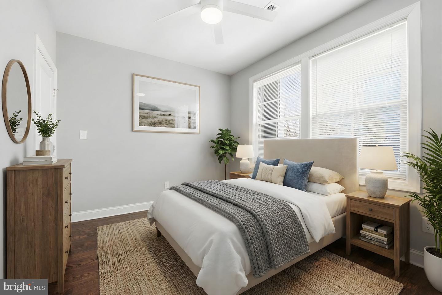 1018 13TH ST SE #2, WASHINGTON, District Of Columbia 20003, 2 Bedrooms Bedrooms, ,2 BathroomsBathrooms,Residential,For sale,1018 13TH ST SE #2,DCDC2242906 MLS # DCDC2242906