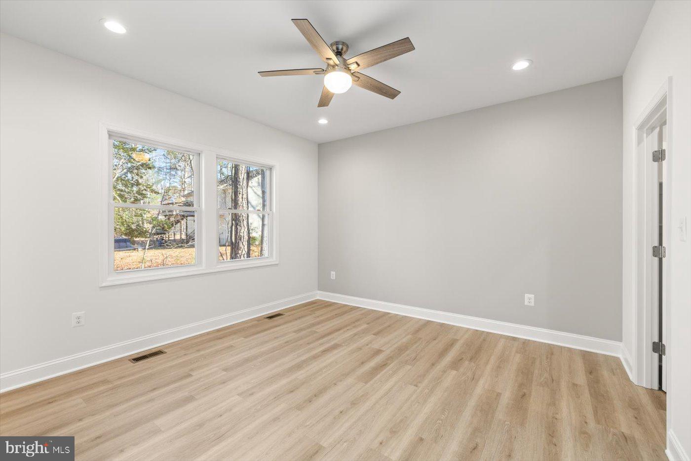 27 COLONY WAY, MONTROSS, Virginia 22520, 3 Bedrooms Bedrooms, 9 Rooms Rooms,2 BathroomsBathrooms,Residential,For sale,27 COLONY WAY,VAWE2010408 MLS # VAWE2010408