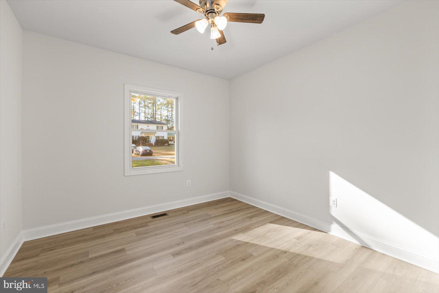 27 COLONY WAY, MONTROSS, Virginia 22520, 3 Bedrooms Bedrooms, 9 Rooms Rooms,2 BathroomsBathrooms,Residential,For sale,27 COLONY WAY,VAWE2010408 MLS # VAWE2010408