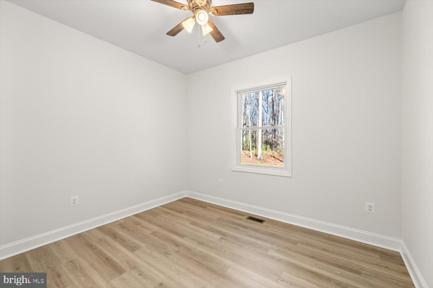 27 COLONY WAY, MONTROSS, Virginia 22520, 3 Bedrooms Bedrooms, 9 Rooms Rooms,2 BathroomsBathrooms,Residential,For sale,27 COLONY WAY,VAWE2010408 MLS # VAWE2010408