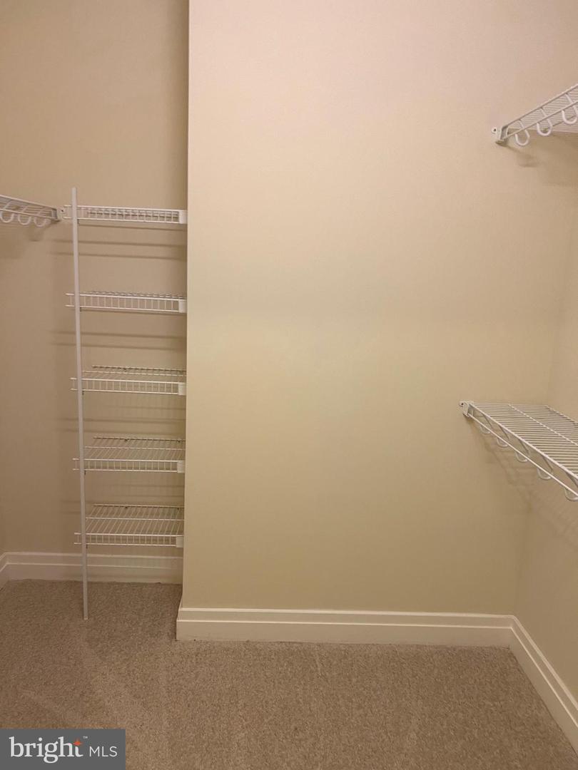 8220 CRESTWOOD HEIGHTS DR #1410, MCLEAN, Virginia 22102, 1 Bedroom Bedrooms, ,2 BathroomsBathrooms,Residential,For sale,8220 CRESTWOOD HEIGHTS DR #1410,VAFX2287202 MLS # VAFX2287202