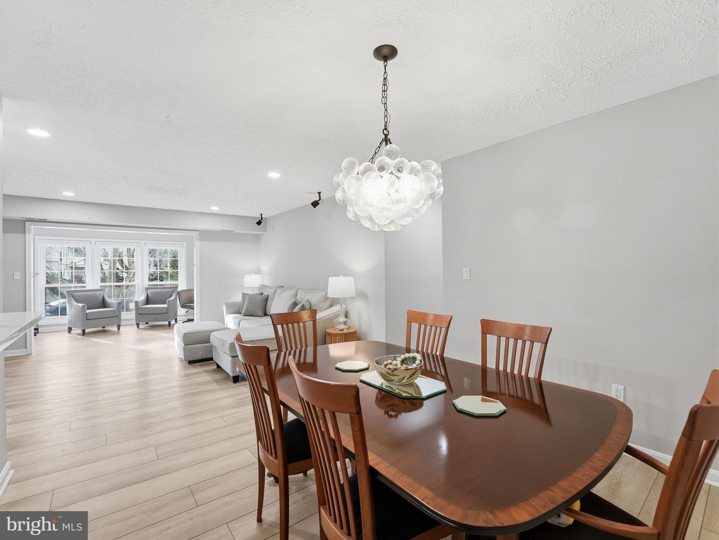 7770 WILLOW POINT DR, FALLS CHURCH, Virginia 22042, 2 Bedrooms Bedrooms, ,2 BathroomsBathrooms,Residential,For sale,7770 WILLOW POINT DR,VAFX2287228 MLS # VAFX2287228 7770 WILLOW POINT DR, FALLS CHURCH, Virginia 22042, 2 Bedrooms Bedrooms, ,2 BathroomsBathrooms,Residential,For sale,7770 WILLOW POINT DR,VAFX2287228 MLS # VAFX2287228