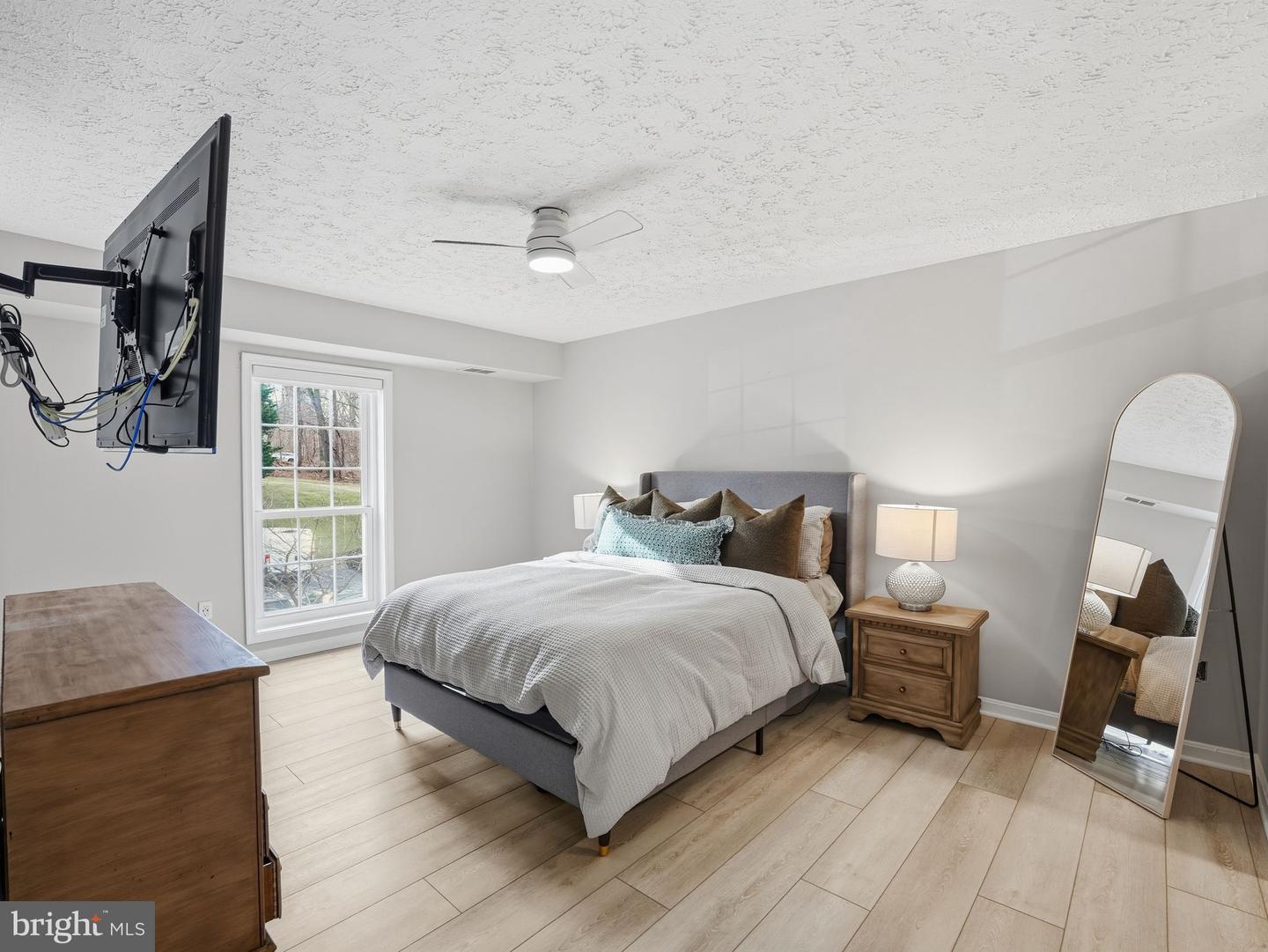 7770 WILLOW POINT DR, FALLS CHURCH, Virginia 22042, 2 Bedrooms Bedrooms, ,2 BathroomsBathrooms,Residential,For sale,7770 WILLOW POINT DR,VAFX2287228 MLS # VAFX2287228 7770 WILLOW POINT DR, FALLS CHURCH, Virginia 22042, 2 Bedrooms Bedrooms, ,2 BathroomsBathrooms,Residential,For sale,7770 WILLOW POINT DR,VAFX2287228 MLS # VAFX2287228