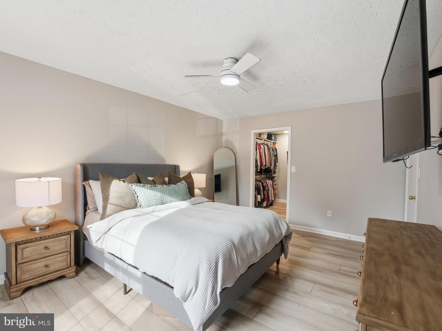 7770 WILLOW POINT DR, FALLS CHURCH, Virginia 22042, 2 Bedrooms Bedrooms, ,2 BathroomsBathrooms,Residential,For sale,7770 WILLOW POINT DR,VAFX2287228 MLS # VAFX2287228 7770 WILLOW POINT DR, FALLS CHURCH, Virginia 22042, 2 Bedrooms Bedrooms, ,2 BathroomsBathrooms,Residential,For sale,7770 WILLOW POINT DR,VAFX2287228 MLS # VAFX2287228