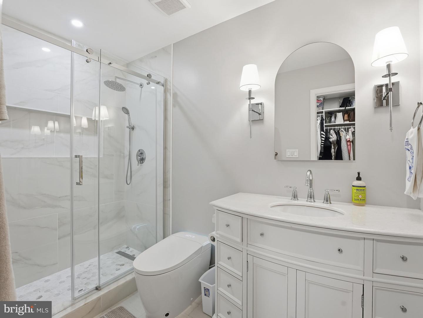 7770 WILLOW POINT DR, FALLS CHURCH, Virginia 22042, 2 Bedrooms Bedrooms, ,2 BathroomsBathrooms,Residential,For sale,7770 WILLOW POINT DR,VAFX2287228 MLS # VAFX2287228 7770 WILLOW POINT DR, FALLS CHURCH, Virginia 22042, 2 Bedrooms Bedrooms, ,2 BathroomsBathrooms,Residential,For sale,7770 WILLOW POINT DR,VAFX2287228 MLS # VAFX2287228