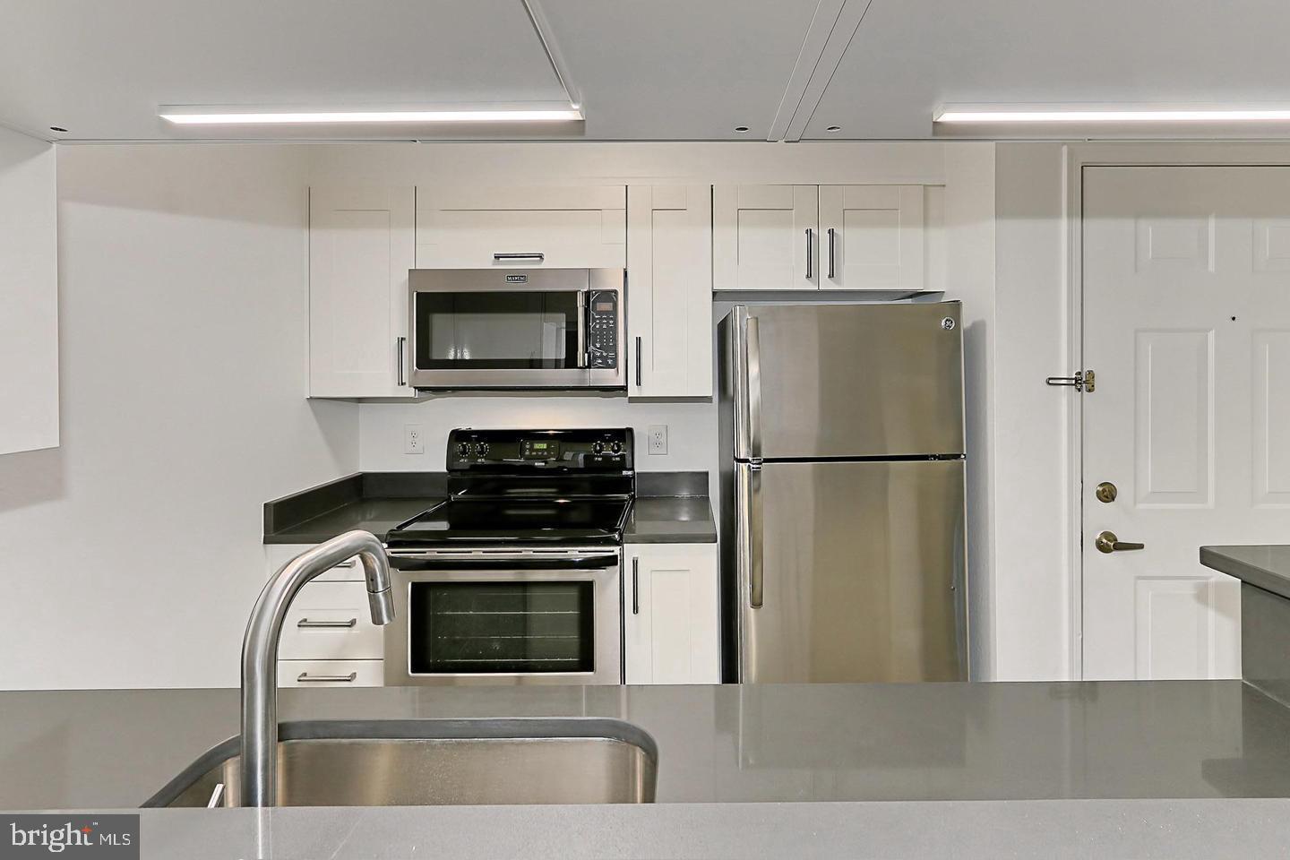 3311 WYNDHAM CIR #2195, ALEXANDRIA, Virginia 22302, 1 Bedroom Bedrooms, ,1 BathroomBathrooms,Residential,For sale,3311 WYNDHAM CIR #2195,VAAX2053464 MLS # VAAX2053464