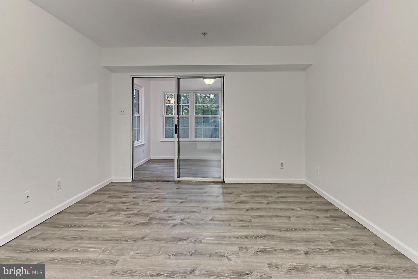 3311 WYNDHAM CIR #2195, ALEXANDRIA, Virginia 22302, 1 Bedroom Bedrooms, ,1 BathroomBathrooms,Residential,For sale,3311 WYNDHAM CIR #2195,VAAX2053464 MLS # VAAX2053464