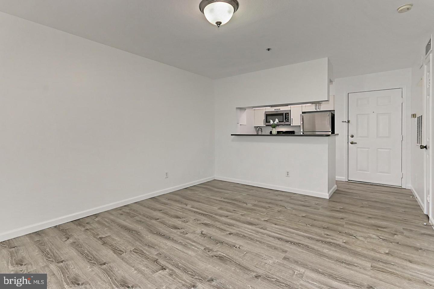 3311 WYNDHAM CIR #2195, ALEXANDRIA, Virginia 22302, 1 Bedroom Bedrooms, ,1 BathroomBathrooms,Residential,For sale,3311 WYNDHAM CIR #2195,VAAX2053464 MLS # VAAX2053464