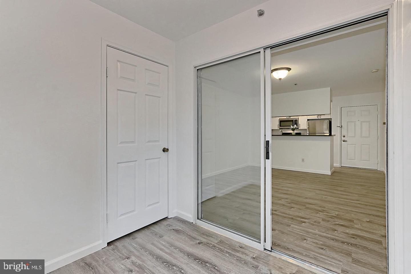 3311 WYNDHAM CIR #2195, ALEXANDRIA, Virginia 22302, 1 Bedroom Bedrooms, ,1 BathroomBathrooms,Residential,For sale,3311 WYNDHAM CIR #2195,VAAX2053464 MLS # VAAX2053464