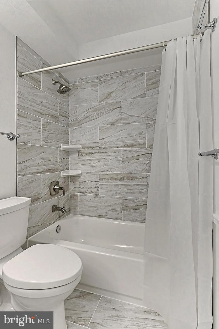 3311 WYNDHAM CIR #2195, ALEXANDRIA, Virginia 22302, 1 Bedroom Bedrooms, ,1 BathroomBathrooms,Residential,For sale,3311 WYNDHAM CIR #2195,VAAX2053464 MLS # VAAX2053464