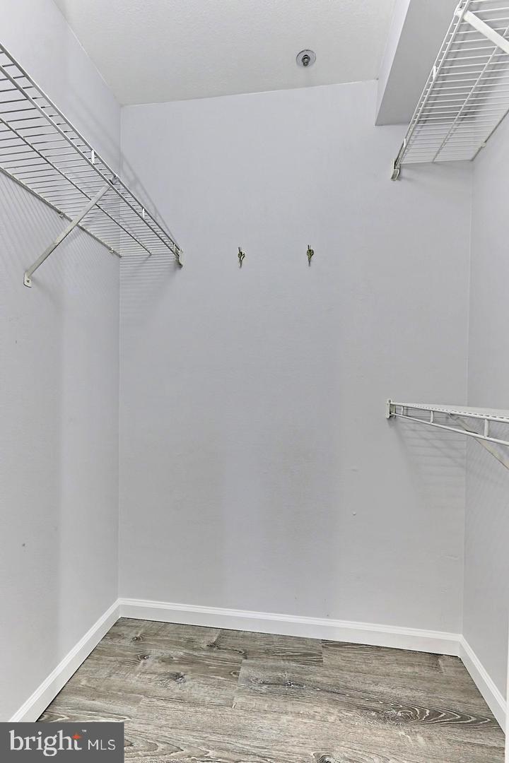 3311 WYNDHAM CIR #2195, ALEXANDRIA, Virginia 22302, 1 Bedroom Bedrooms, ,1 BathroomBathrooms,Residential,For sale,3311 WYNDHAM CIR #2195,VAAX2053464 MLS # VAAX2053464